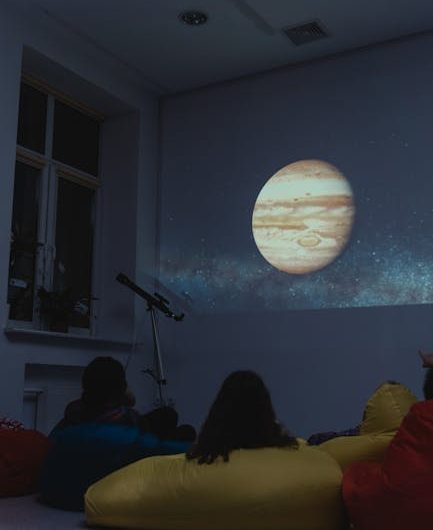 Идеи для детской комнаты с проектором созвездий